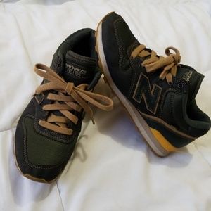 New Balance 696 Olive Green